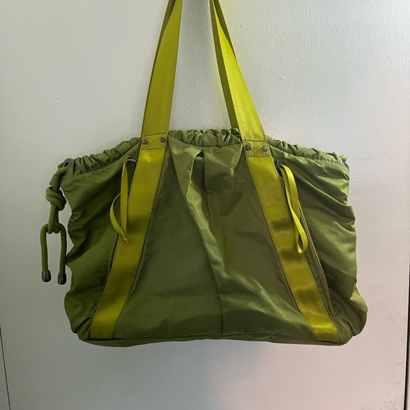 Chic Green Tote with Yellow Straps #Y2k - Picture 4 of 15